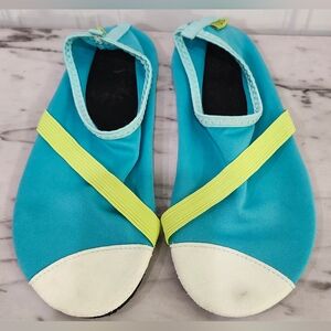 Fitkicks Aqua With Green Elastic Straps Stretch Slipper Shoes Women's Size Large